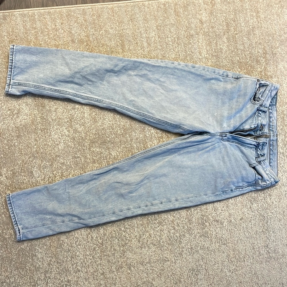 American Eagle Mom jeans